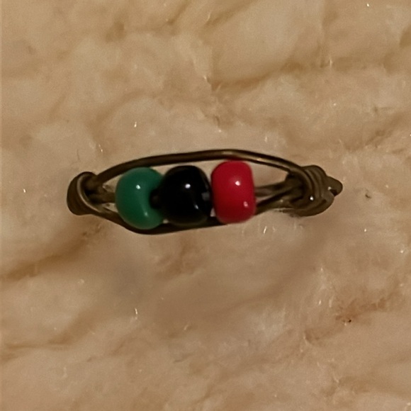 Green, Blue, & Red Coil Ring - Picture 15 of 16